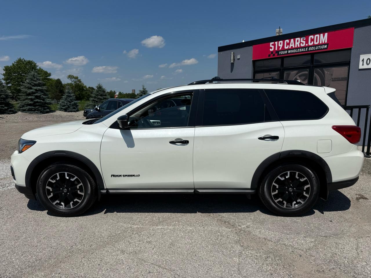 2020 Nissan Pathfinder SL PREMIUM | Navigation | Backup Camera | Sunroof Photo2
