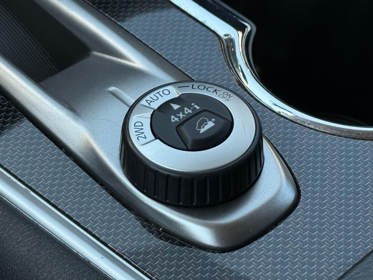 2020 Nissan Pathfinder SL PREMIUM | Navigation | Backup Camera | Sunroof - Photo #18