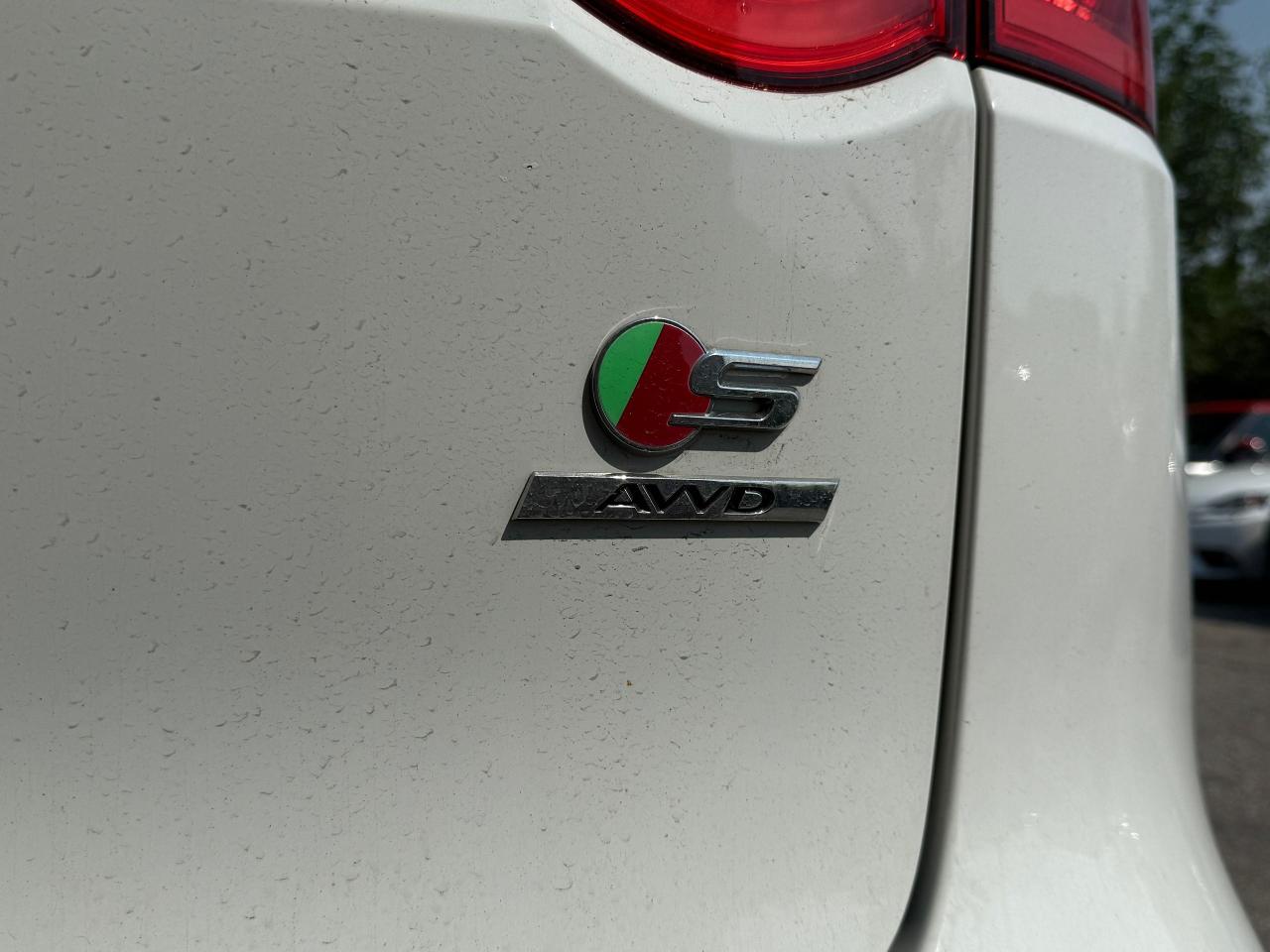 2018 Jaguar F-PACE S AWD *SAFETY INCL*1 YEAR WARR*FINANCING AVAIL* - Photo #4