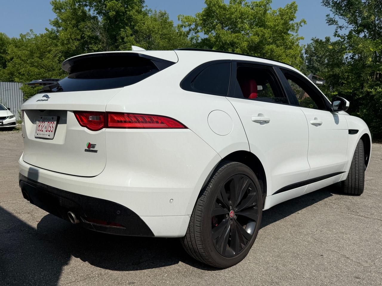 2018 Jaguar F-PACE S AWD *SAFETY INCL*1 YEAR WARR*FINANCING AVAIL* - Photo #5