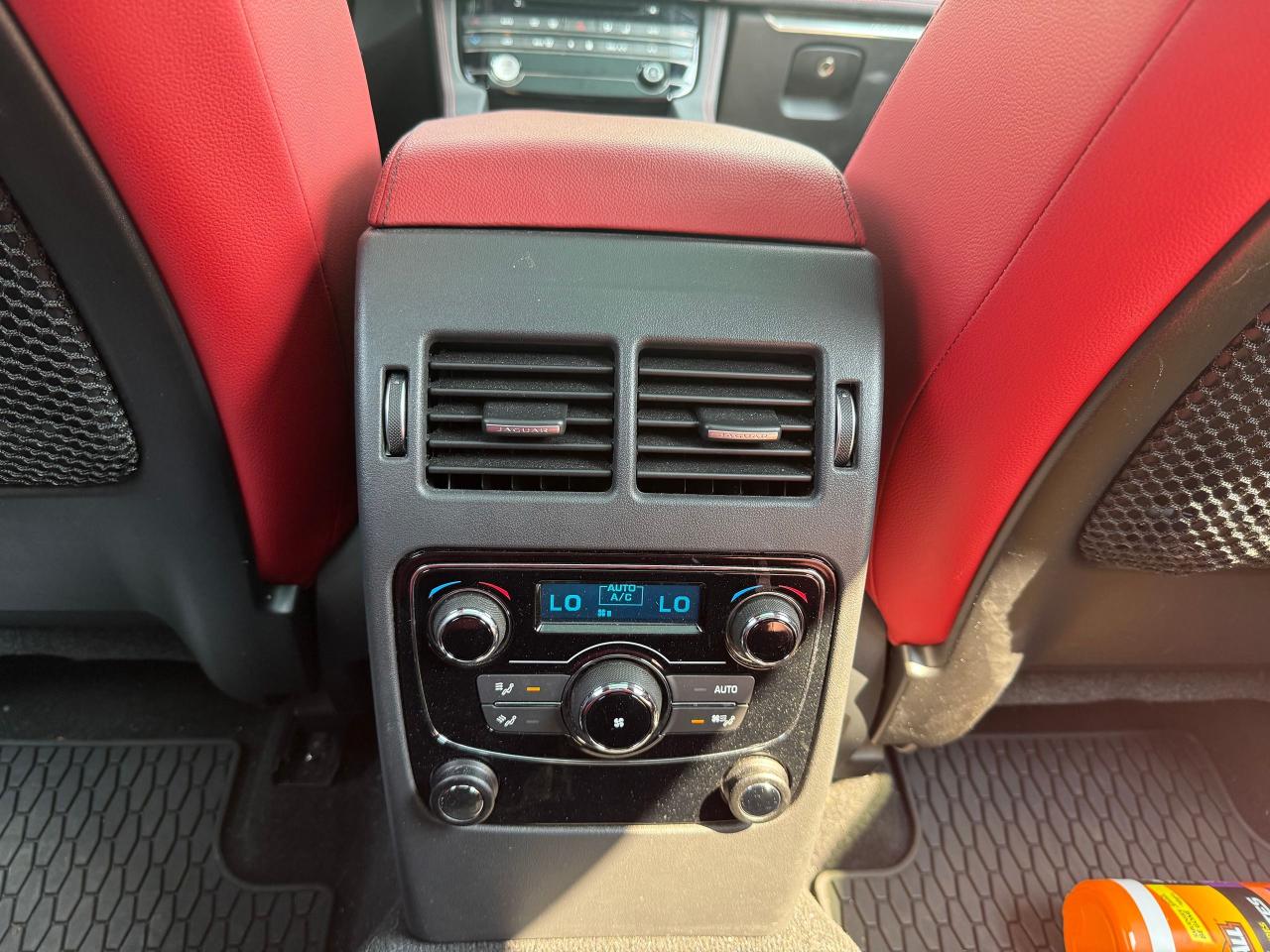 2018 Jaguar F-PACE S AWD *SAFETY INCL*1 YEAR WARR*FINANCING AVAIL* - Photo #14