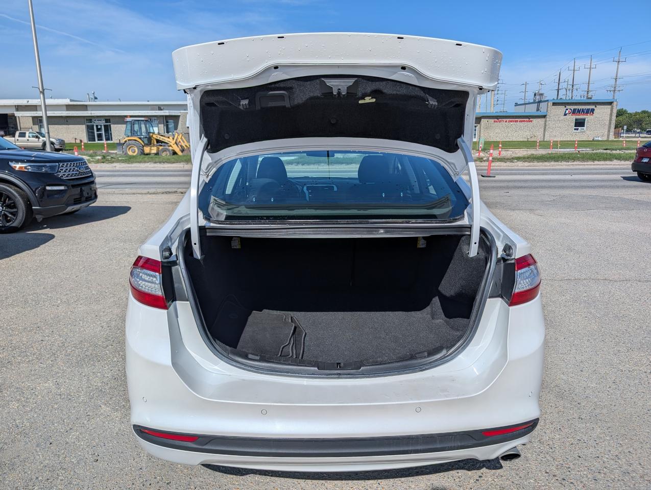 2016 Ford Fusion SE-LOCALLY OWNED-POWER SEATS - Photo #19