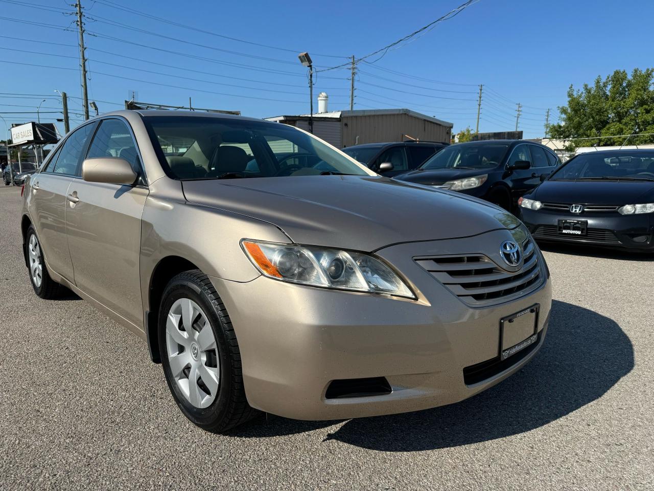 2009 Toyota Camry LE - Photo #3