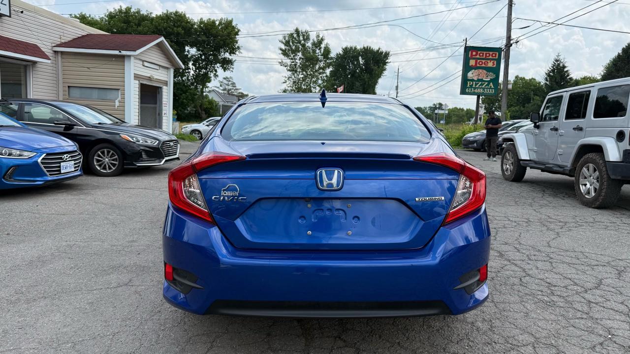 2018 Honda Civic Touring - Photo #4