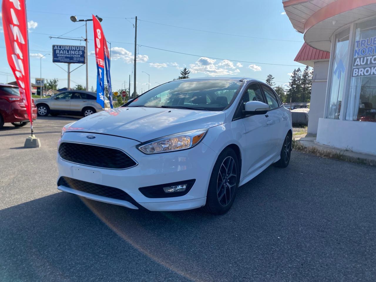 2016 Ford Focus SE - Photo #3