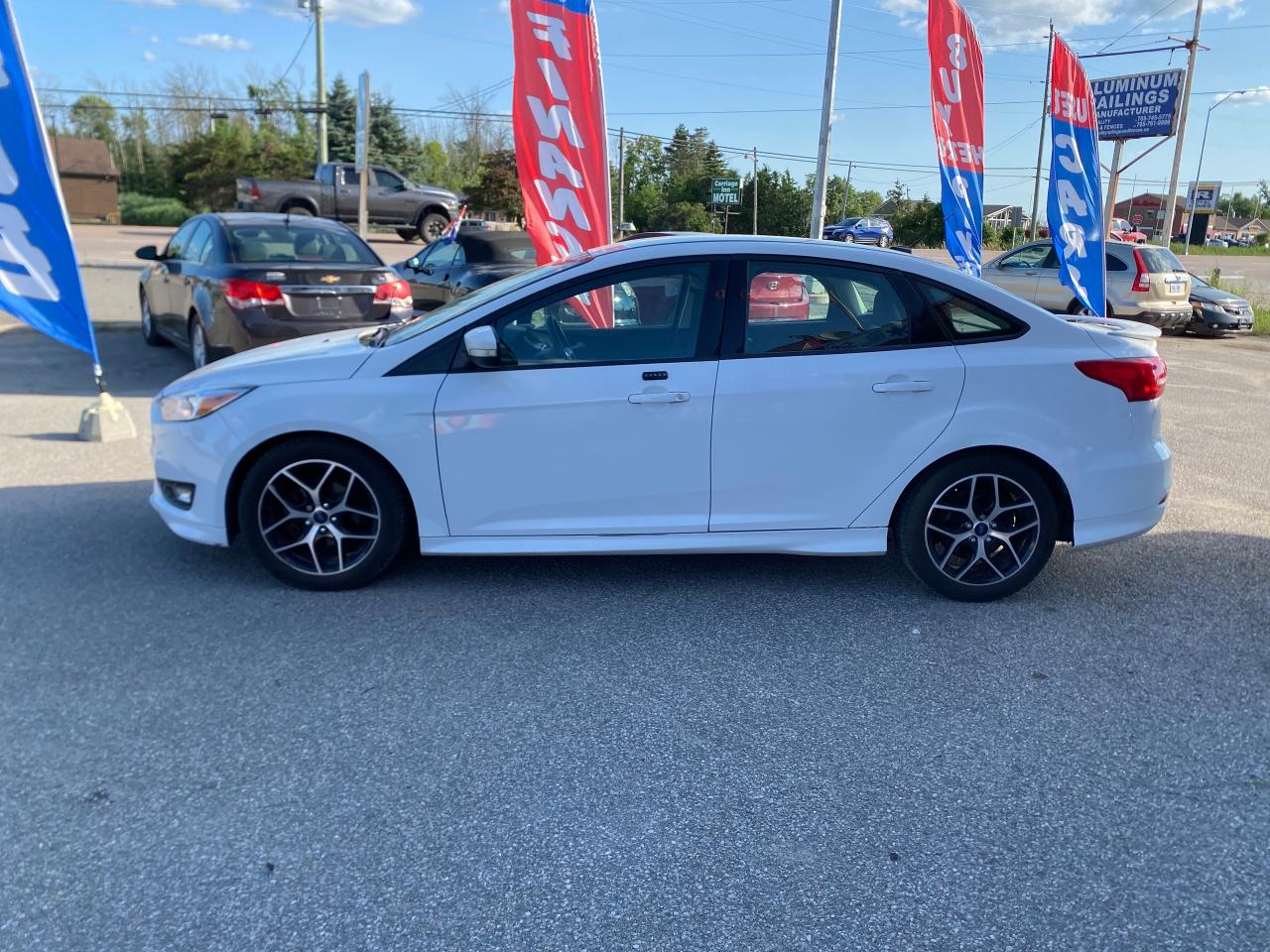 2016 Ford Focus SE - Photo #4