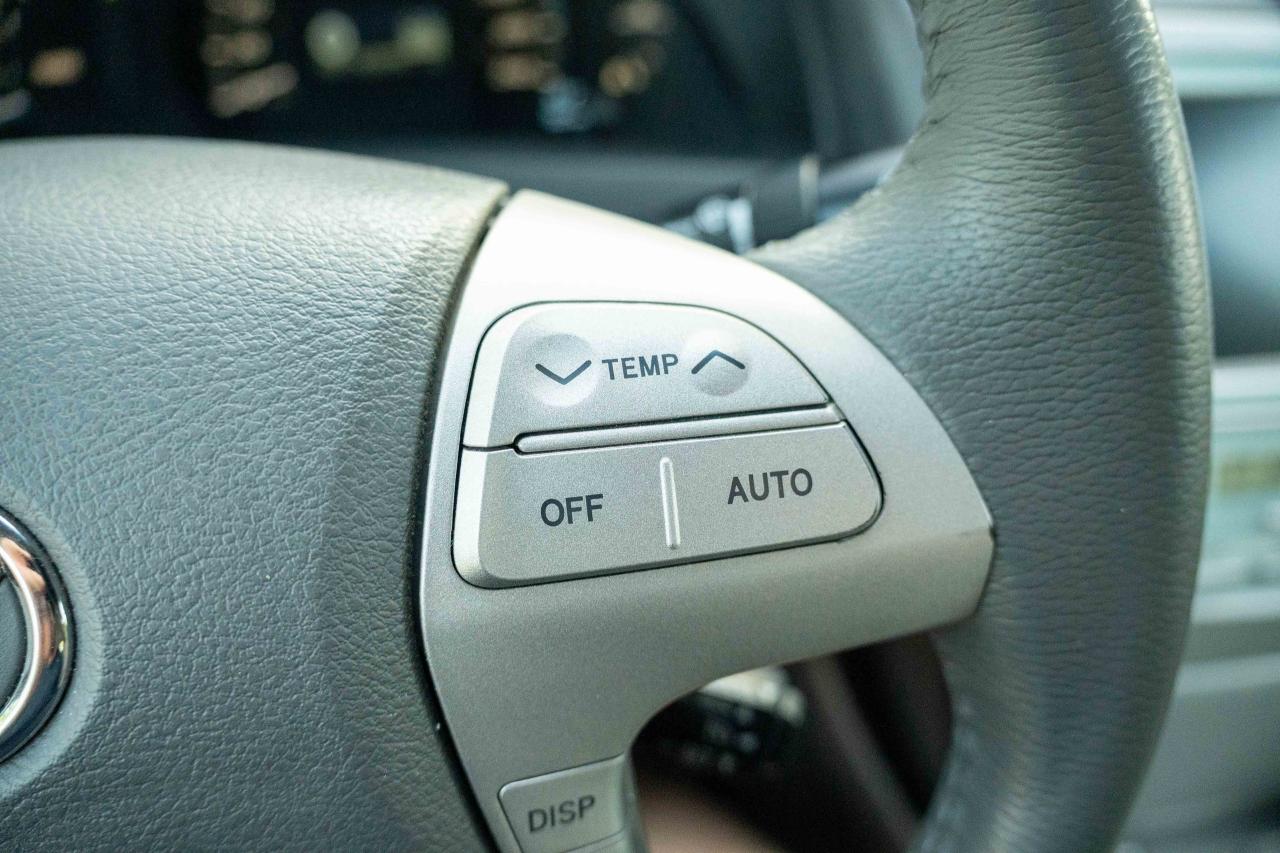 2009 Toyota Camry HYBRID Base - Photo #28