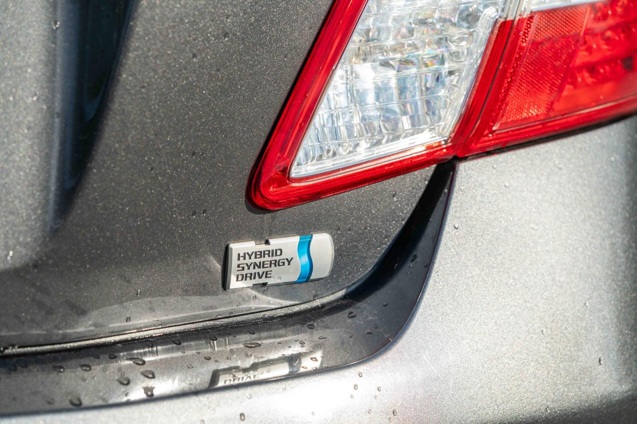 2009 Toyota Camry HYBRID Base - Photo #10