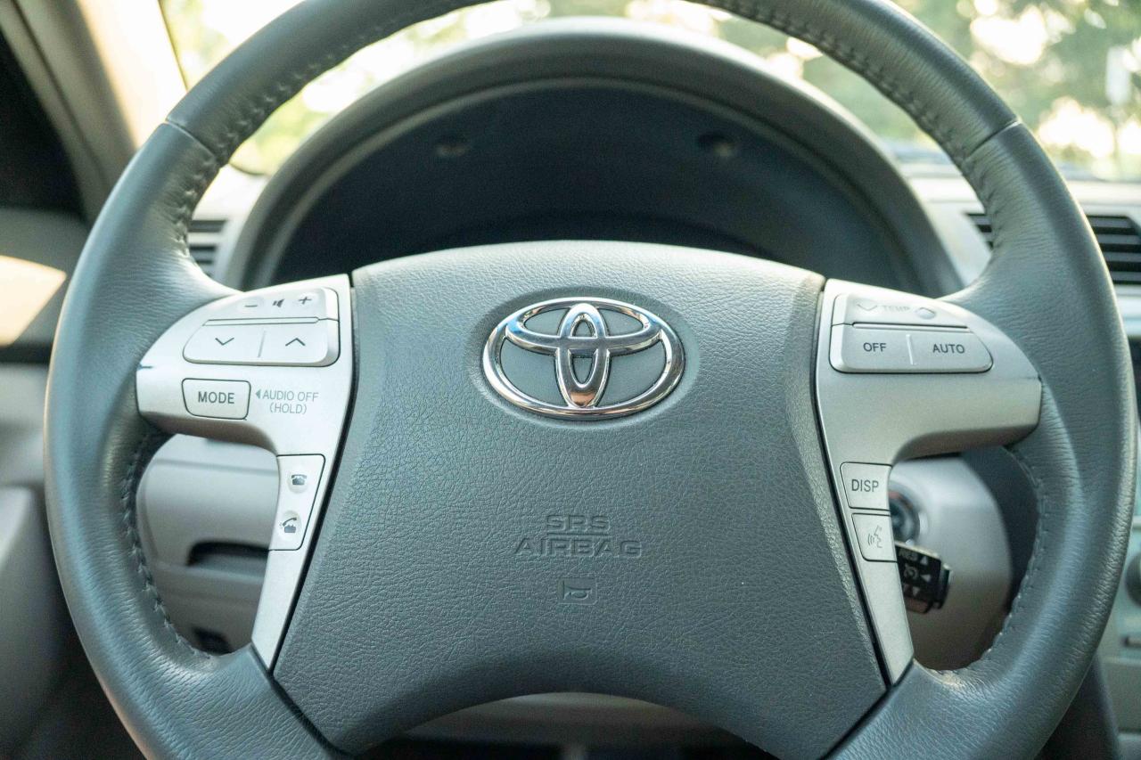 2009 Toyota Camry HYBRID Base - Photo #32