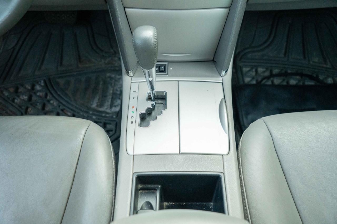 2009 Toyota Camry HYBRID Base - Photo #40