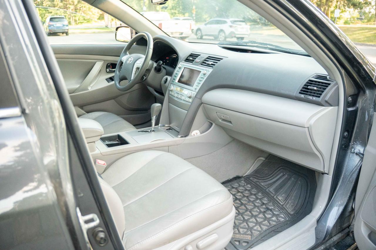 2009 Toyota Camry HYBRID Base - Photo #49