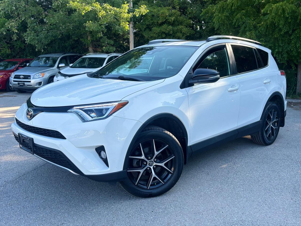 Used 2017 Toyota RAV4  AWD SE,LEATHER,SUNROOF,ALLOYS,NAV,SAFETY INCLUDED for sale in Richmond Hill, ON