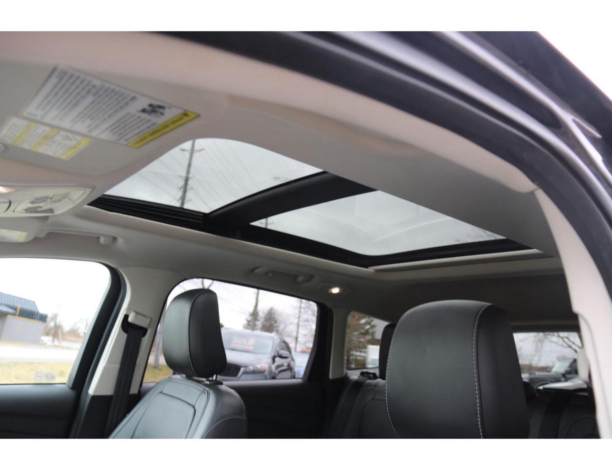 2018 Ford Escape SEL 4WD - Photo #8