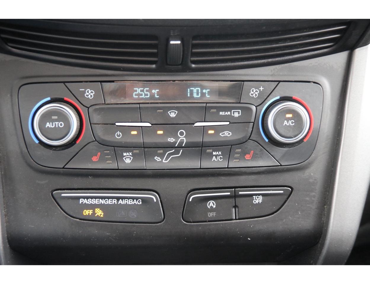 2018 Ford Escape SEL 4WD Photo