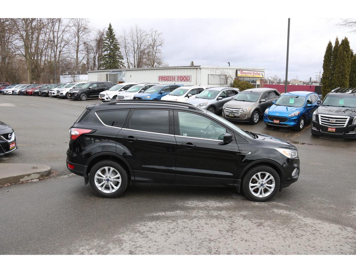 2018 Ford Escape SEL 4WD Photo