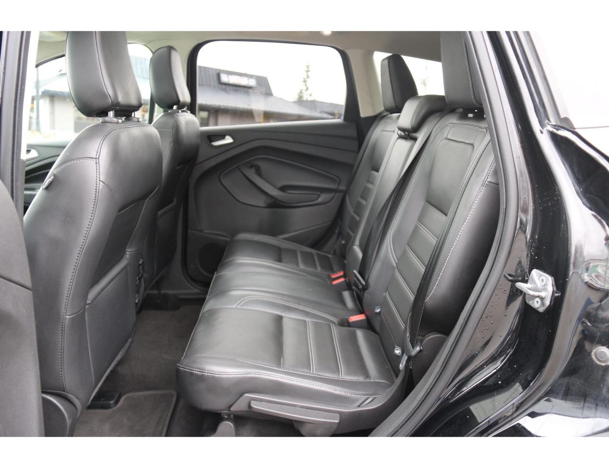 2018 Ford Escape SEL 4WD Photo