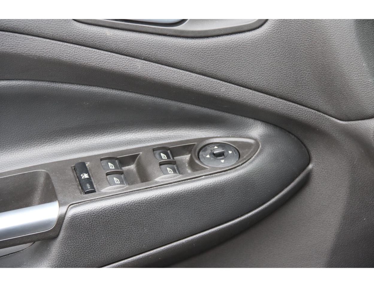 2018 Ford Escape SEL 4WD Photo