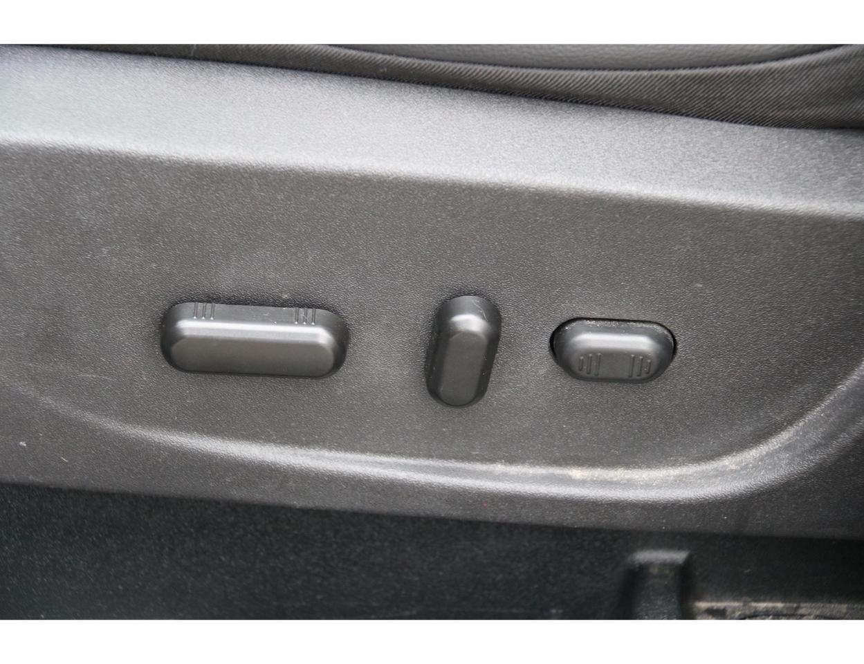 2018 Ford Escape SEL 4WD Photo