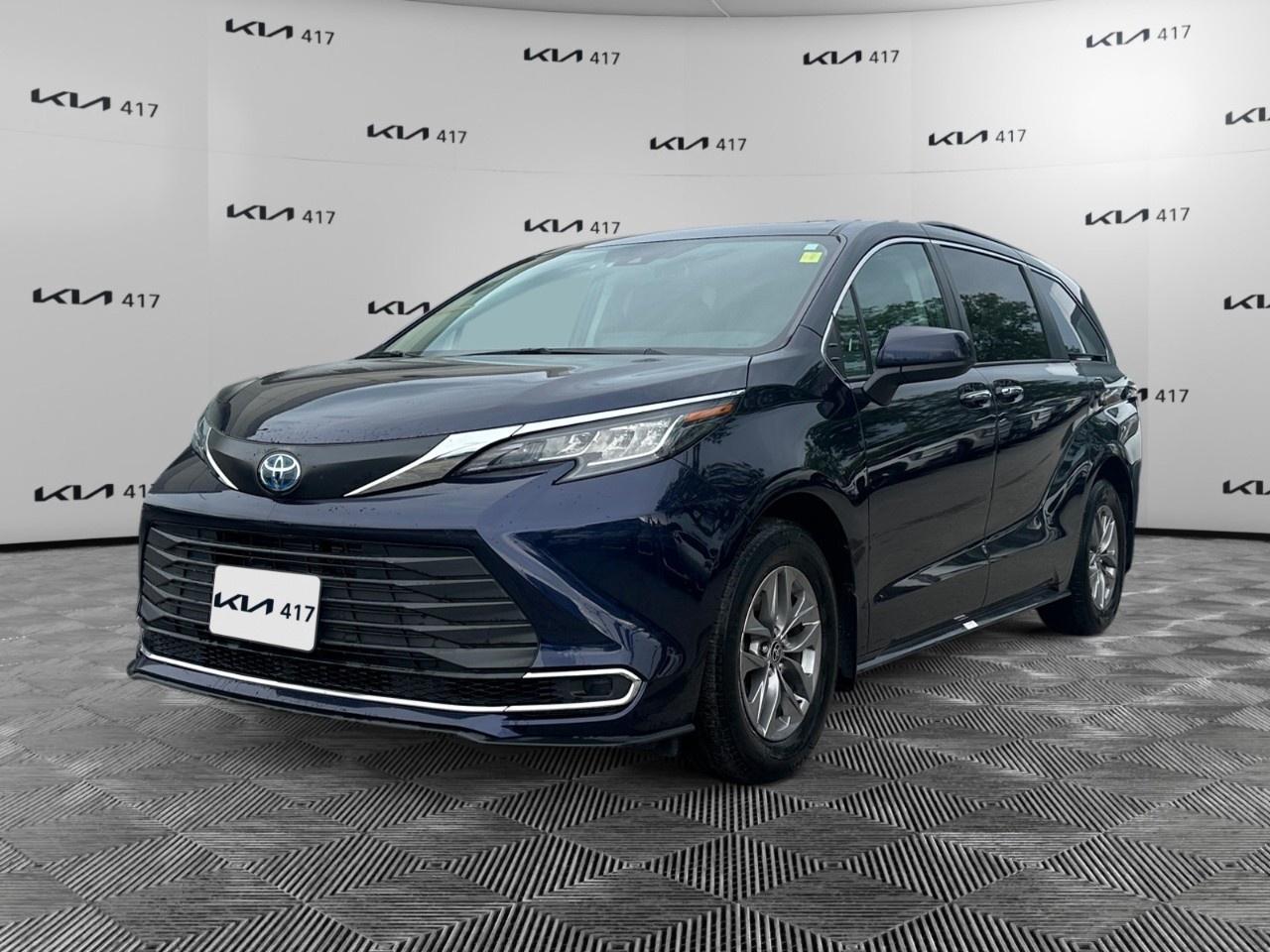 Used 2022 Toyota Sienna XLE FWD 8-Passenger (GS) for sale in Gloucester, ON