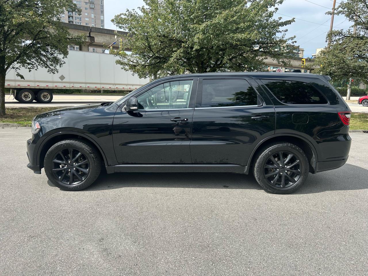 2018 Dodge Durango GT - Photo #2