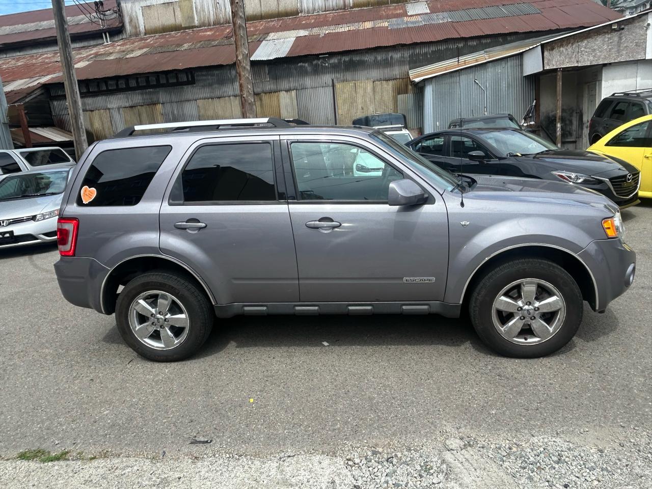 2008 Ford Escape Limited - Photo #5