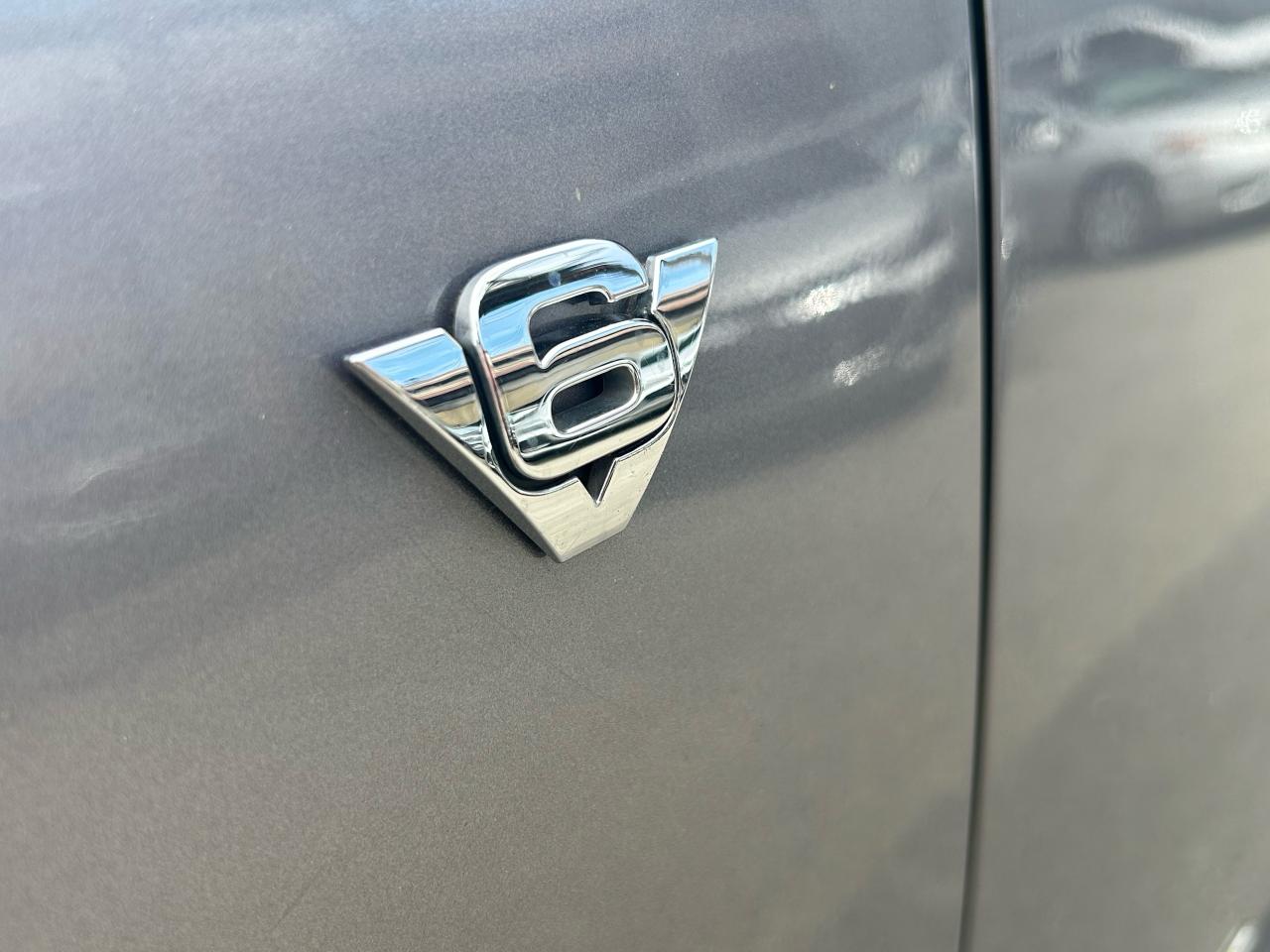 2008 Ford Escape Limited - Photo #16