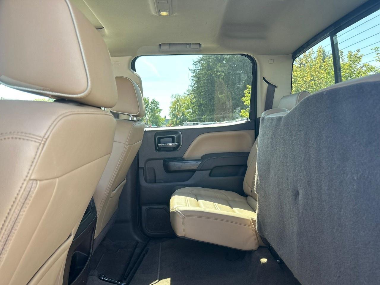 2017 GMC Sierra DENALI CREW CAB SHOR Photo