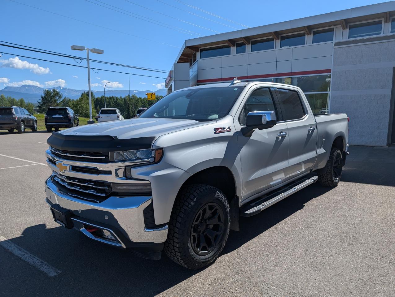 2019 Chevrolet Silverado 1500 LTZ Photo2