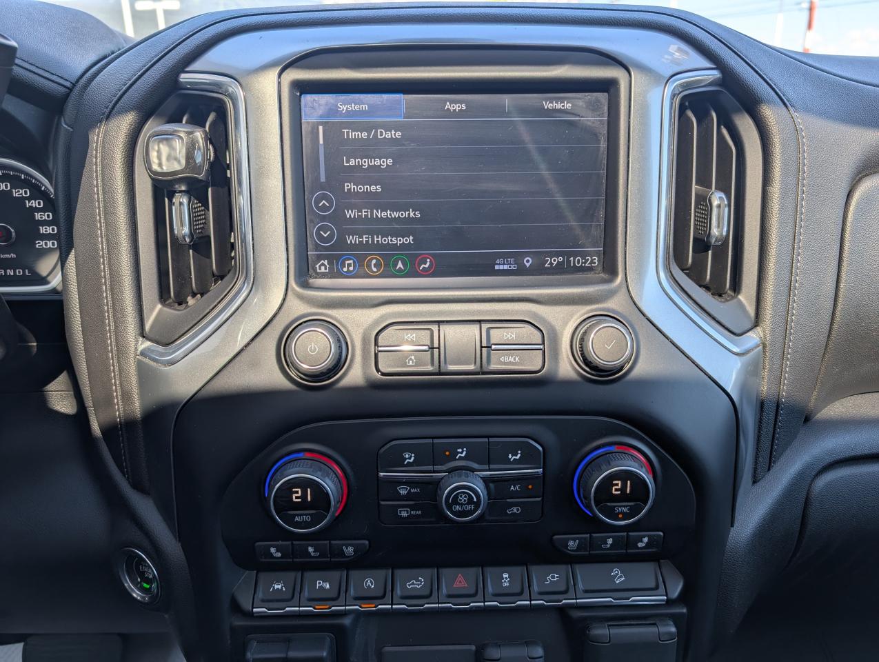 2019 Chevrolet Silverado 1500 LTZ Photo