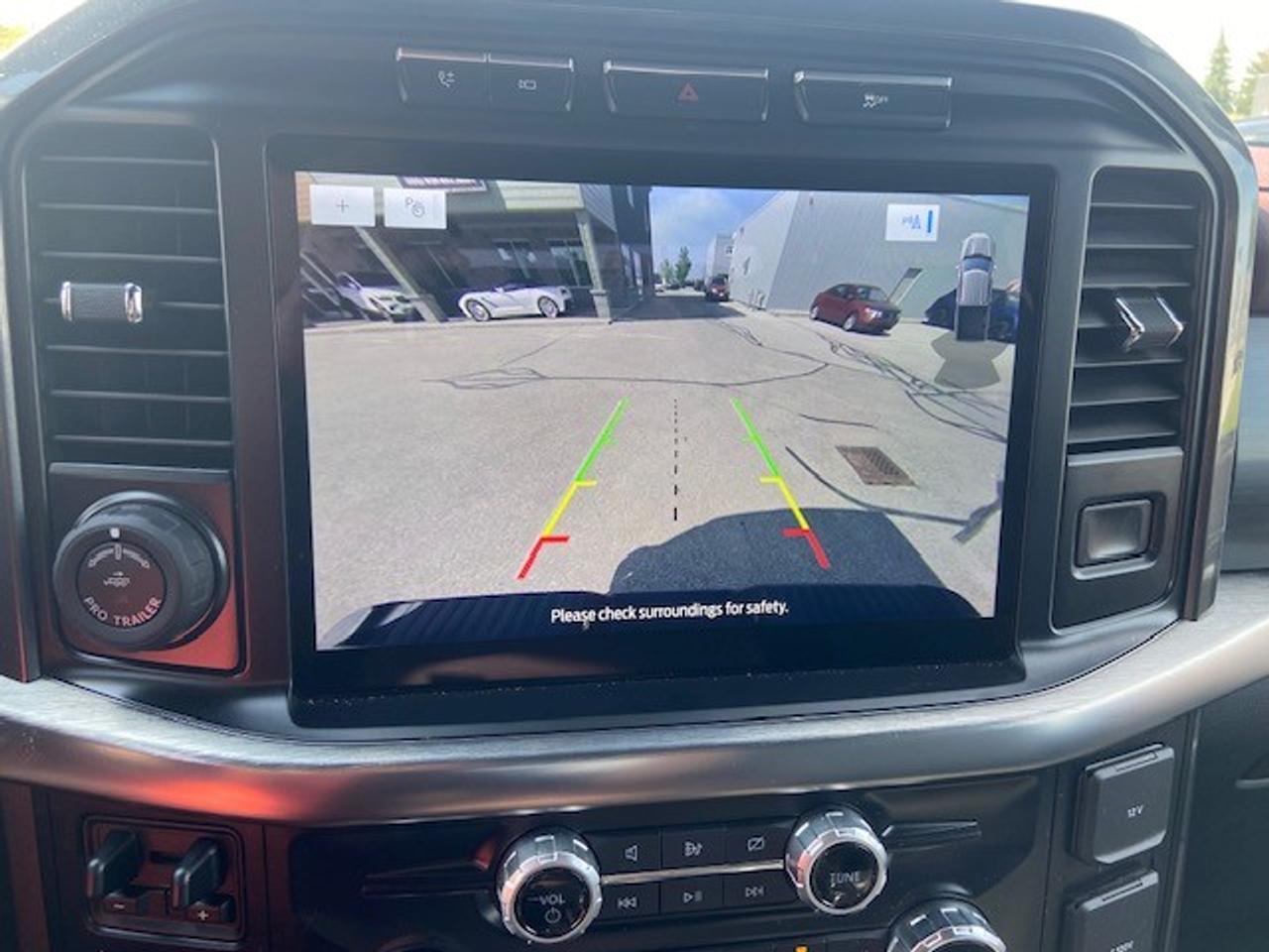 2023 Ford F-150 Lariat 4WD SuperCrew 6.5' Box Photo