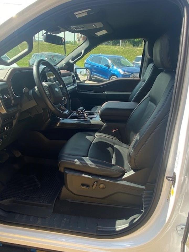 2023 Ford F-150 Lariat 4WD SuperCrew 6.5' Box Photo