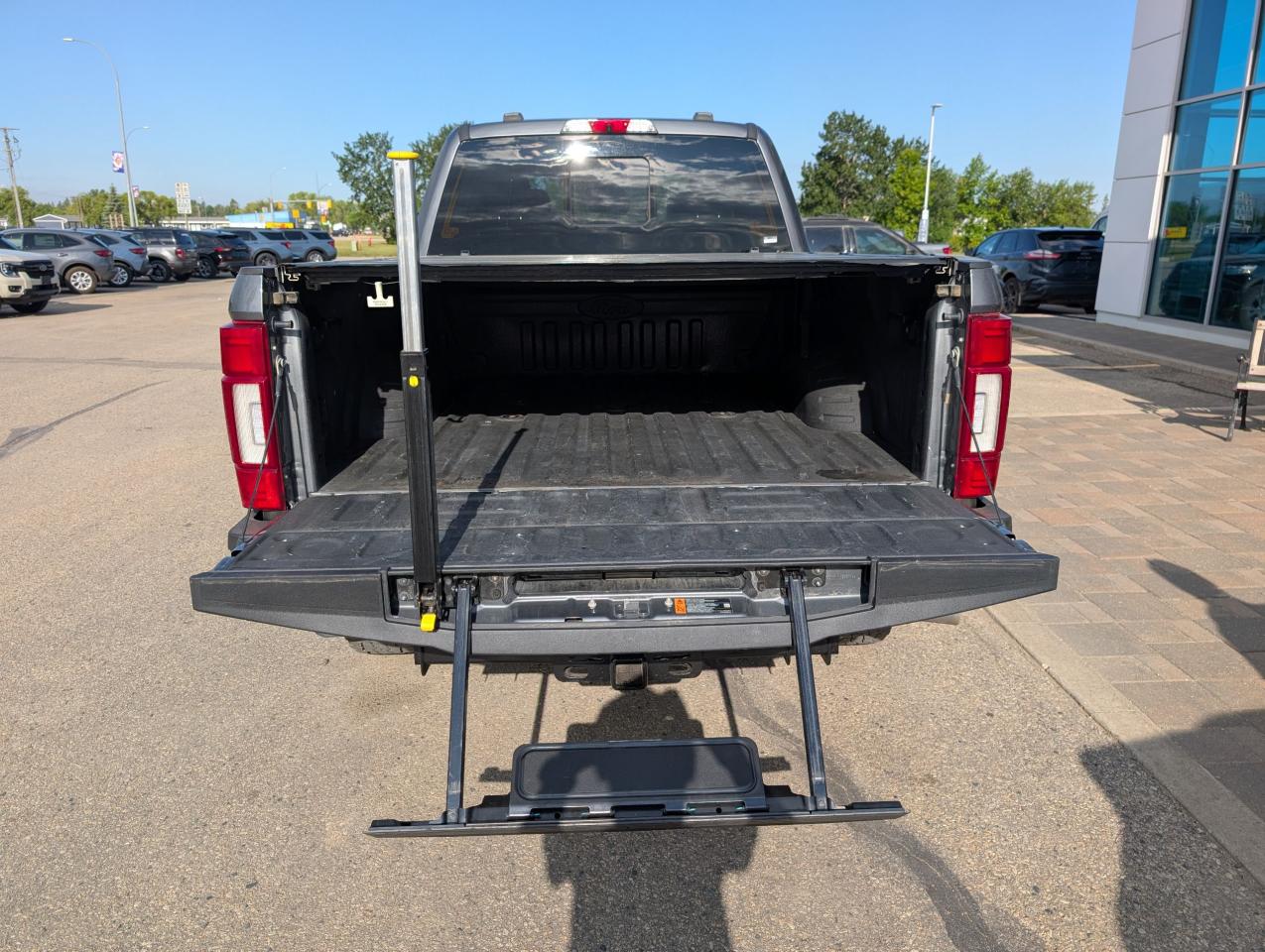 2022 Ford F-250 Super Duty SRW Lariat Photo5