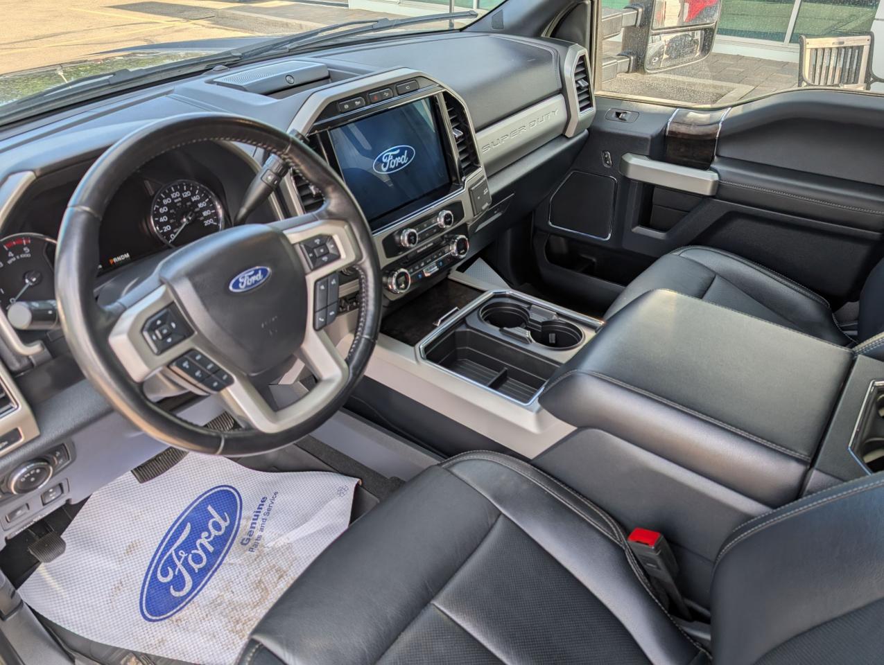 2022 Ford F-250 Super Duty SRW Lariat Photo5