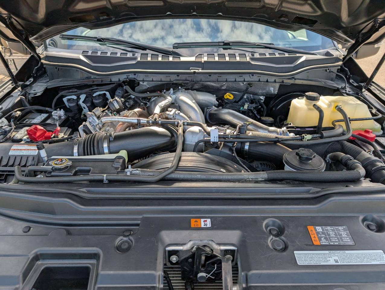 2022 Ford F-250 Super Duty SRW Lariat Photo5