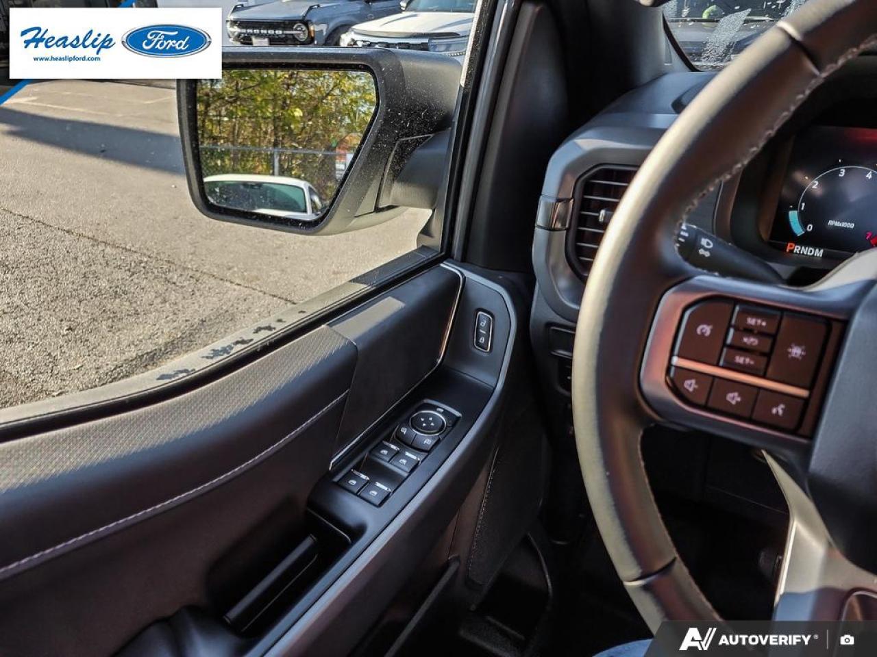 2025 Ford F-150 XLT Photo5