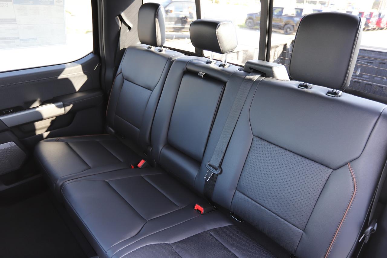 2026 Ford F-250 Super Duty SRW LARIAT 4WD CREW CAB 6.75' BOX Photo