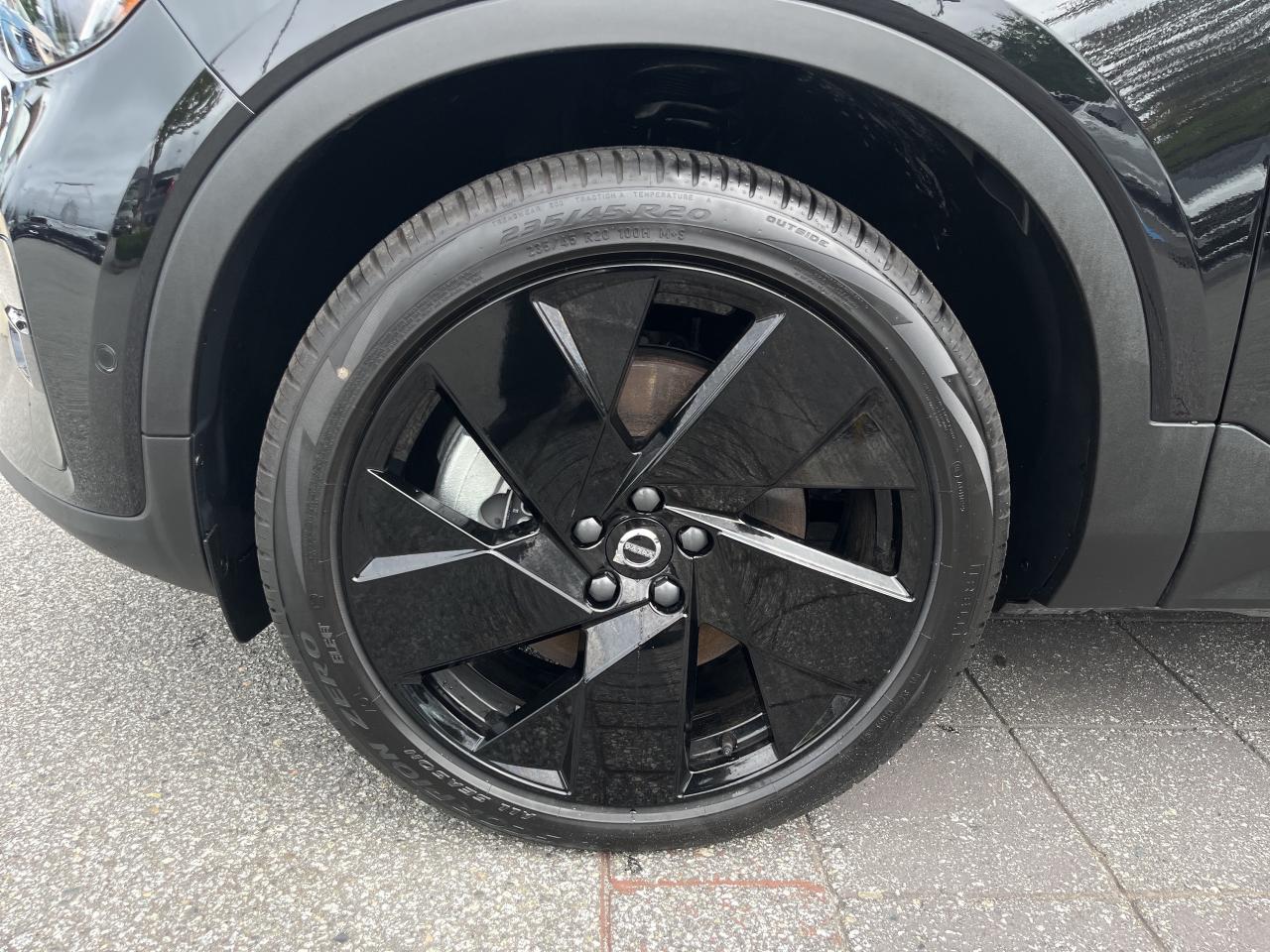 12715104