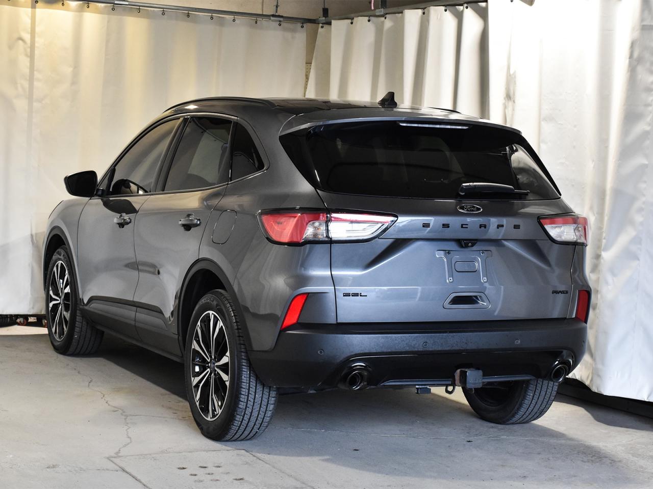 2021 Ford Escape SEL Stealth Pkg / NAV / ROOF / LEATHER / B&O SOUND - Photo #5