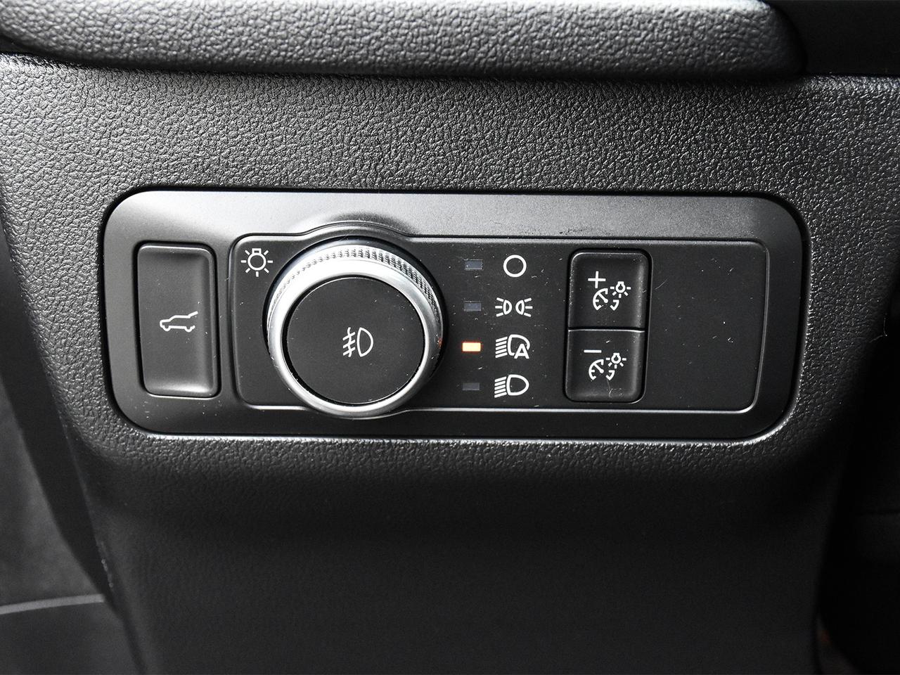 2021 Ford Escape SEL Stealth Pkg / NAV / ROOF / LEATHER / B&O SOUND - Photo #14