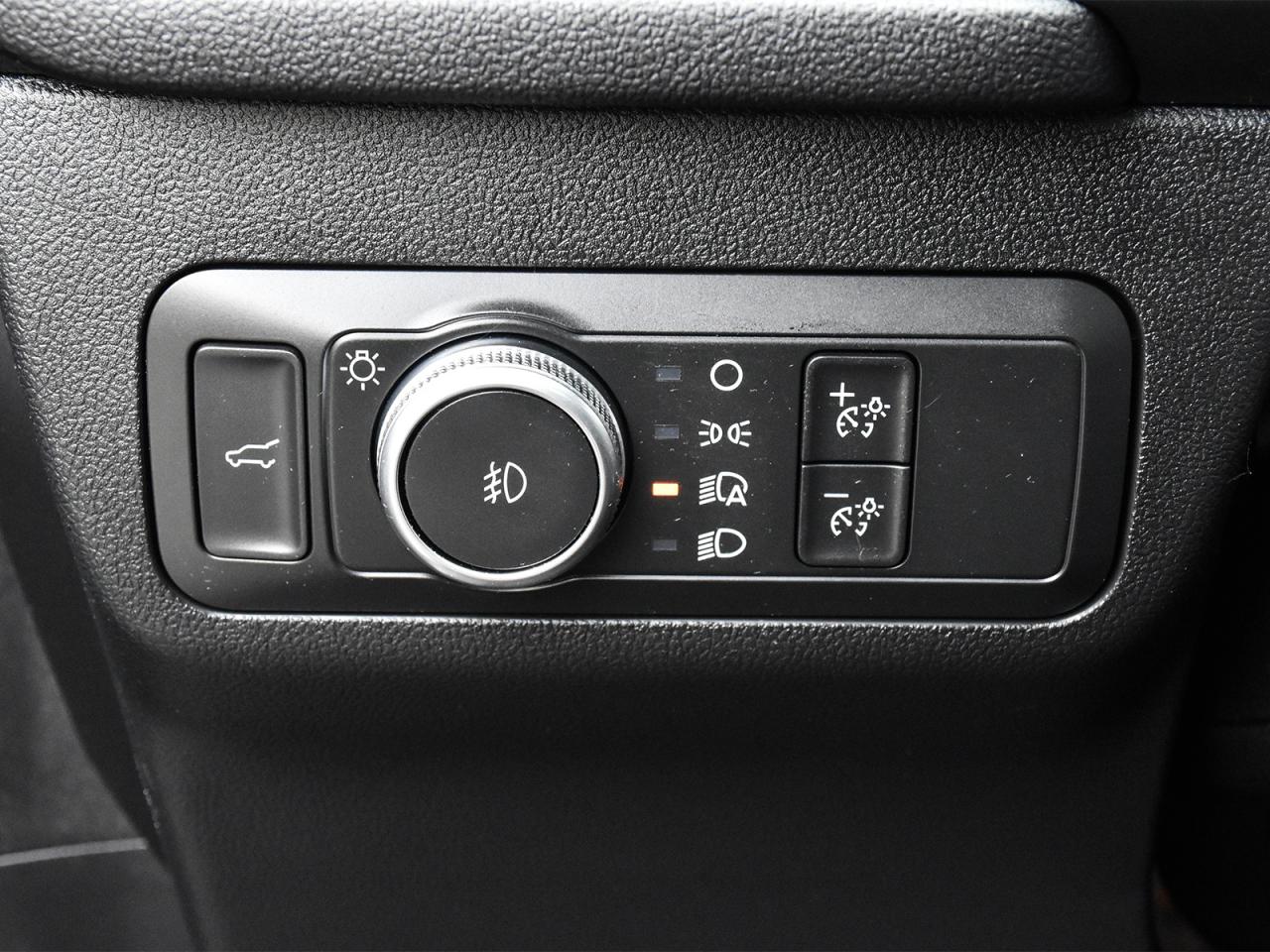 2021 Ford Escape SEL Stealth Pkg / NAV / ROOF / LEATHER / B&O SOUND - Photo #14