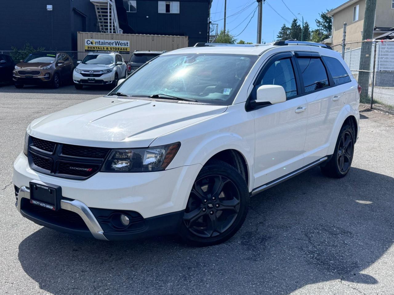 Used 2019 Dodge Journey Crossroad - Leather, Dual Climate Control, Sunroof for sale in Coquitlam, BC
