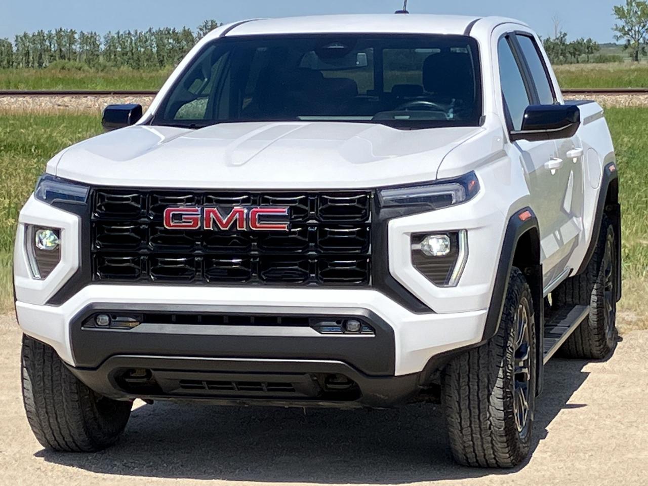 Used 2023 GMC Canyon 4WD Crew Cab Elevation Beautiful condition for sale in Kipling, SK