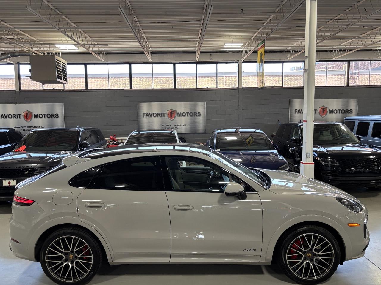 2021 Porsche Cayenne GTS Coupe|AWD|NO LUX TAX|NAV|BOSE|AMBIENT|PANOROOF - Photo #4