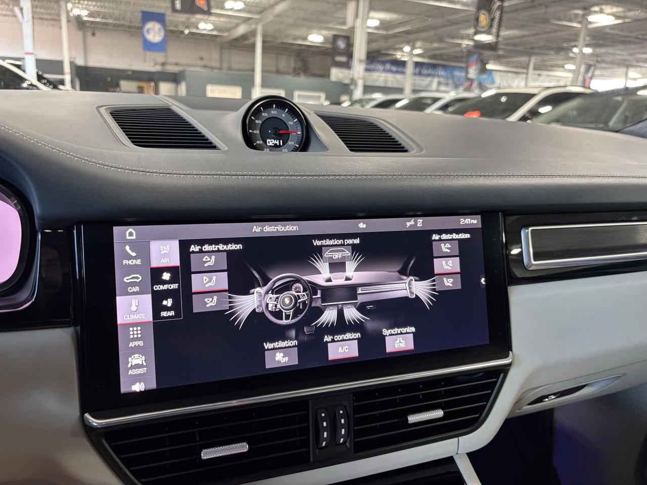 2021 Porsche Cayenne GTS Coupe|AWD|NO LUX TAX|NAV|BOSE|AMBIENT|PANOROOF - Photo #29