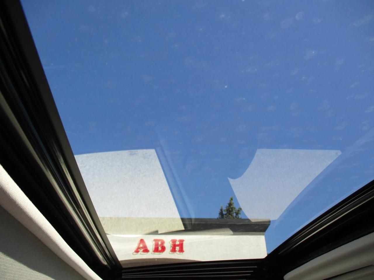 2022 Toyota RAV4 XLE AWD LEATHER ROOF Photo22