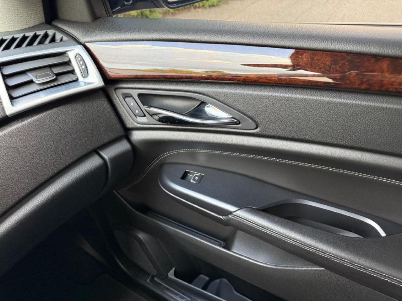 2014 Cadillac SRX LUXURY | CLEAN CARFAX | AWD | LOW KMS | LEATHER | PANO ROOF | PUSH START | REMOTE STARTER | BACK-UP CAM | POWER TAILGATE | - Photo #34