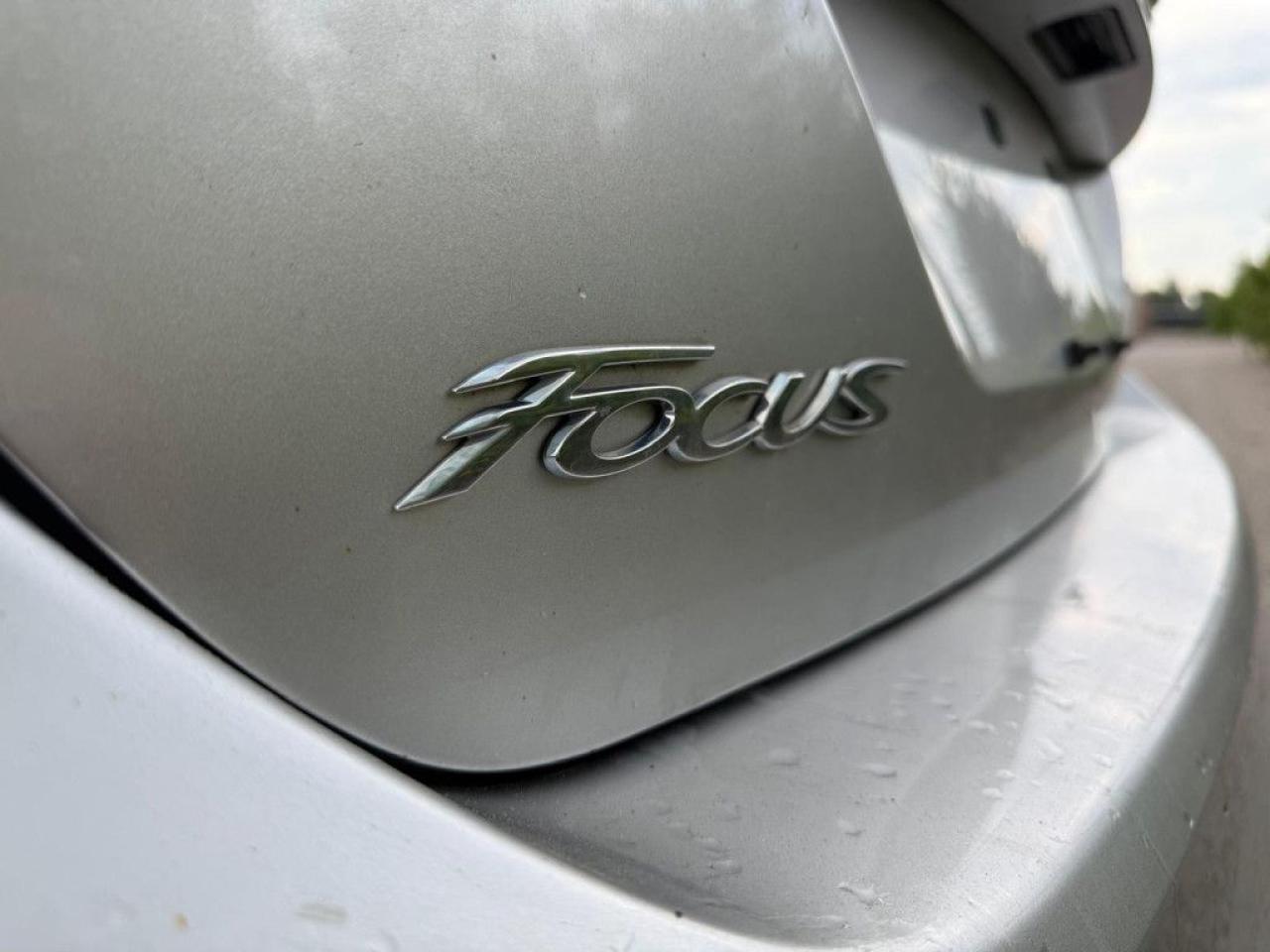 2014 Ford Focus SE  | CLEAN CARFAX | LOW KMS | BLUETOOTH | CRUISE CONTROL | MULTI-FUNCTION STEERING WHEEL | - Photo #13