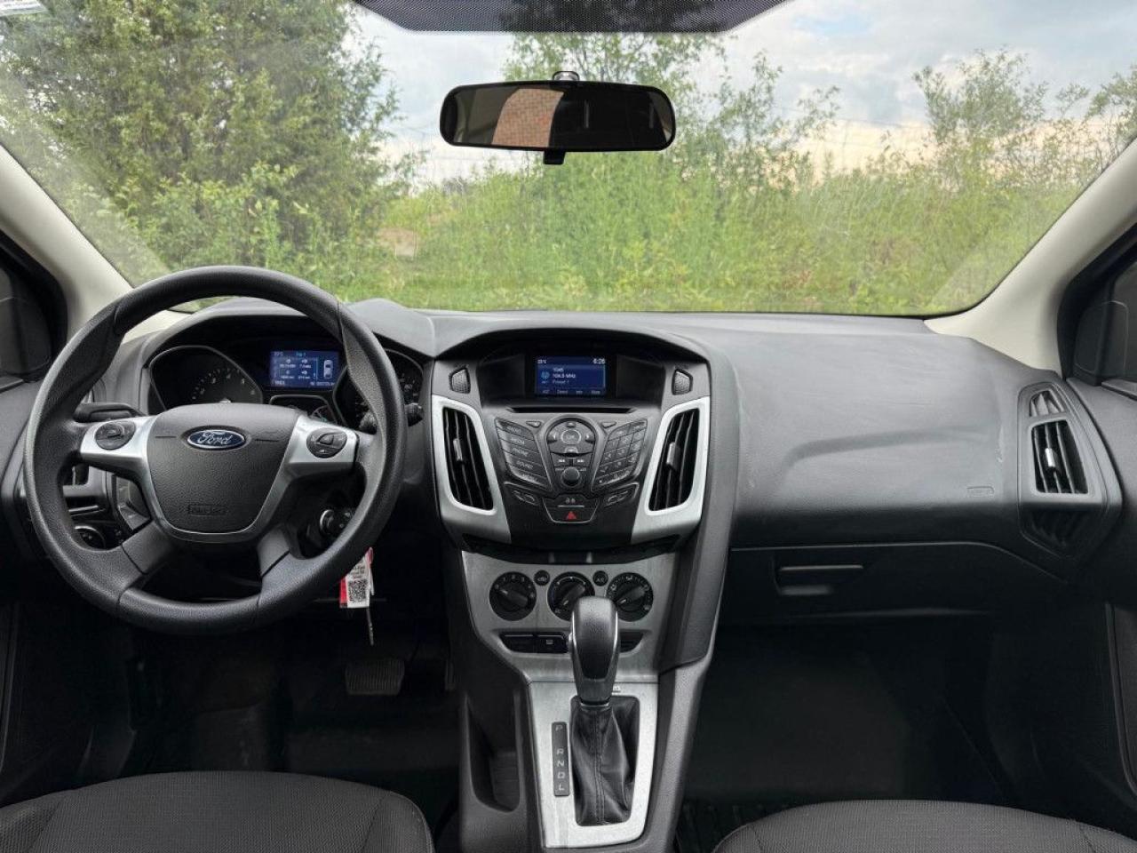 2014 Ford Focus SE  | CLEAN CARFAX | LOW KMS | BLUETOOTH | CRUISE CONTROL | MULTI-FUNCTION STEERING WHEEL | - Photo #15