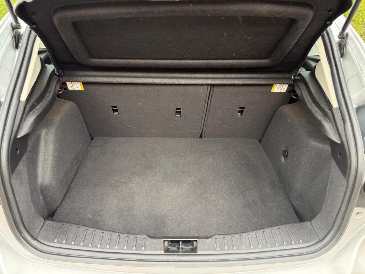 2014 Ford Focus SE  | CLEAN CARFAX | LOW KMS | BLUETOOTH | CRUISE CONTROL | MULTI-FUNCTION STEERING WHEEL | - Photo #18