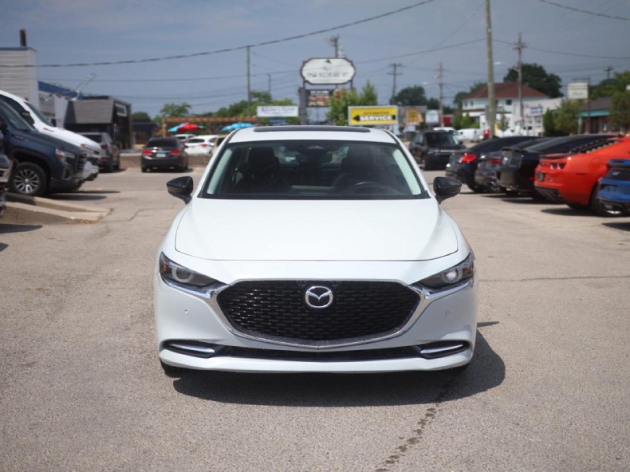 2024 Mazda MAZDA3 GT  **SUNROOF - ADAP CRUISE - AWD** Photo4